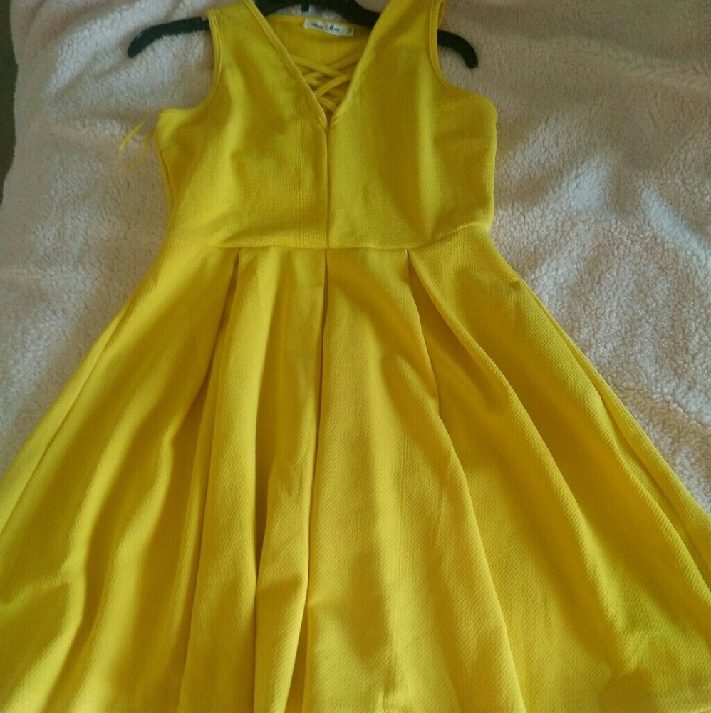 White Mark Yellow Dress